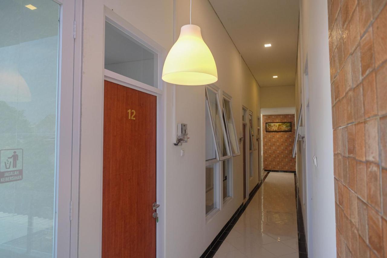 Reddoorz Syariah @ Tlogosari Semarang Hotel Alastuwo Bagian luar foto