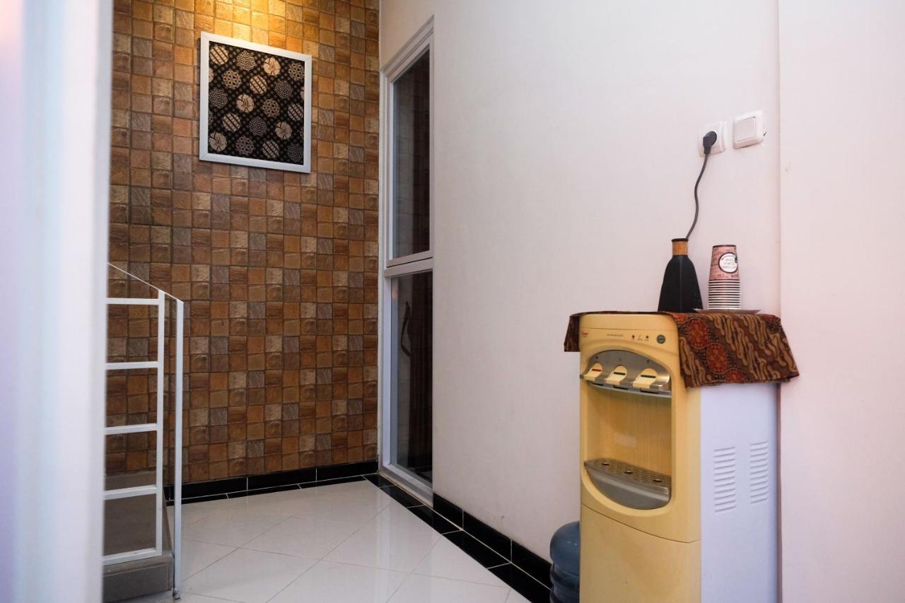 Reddoorz Syariah @ Tlogosari Semarang Hotel Alastuwo Bagian luar foto