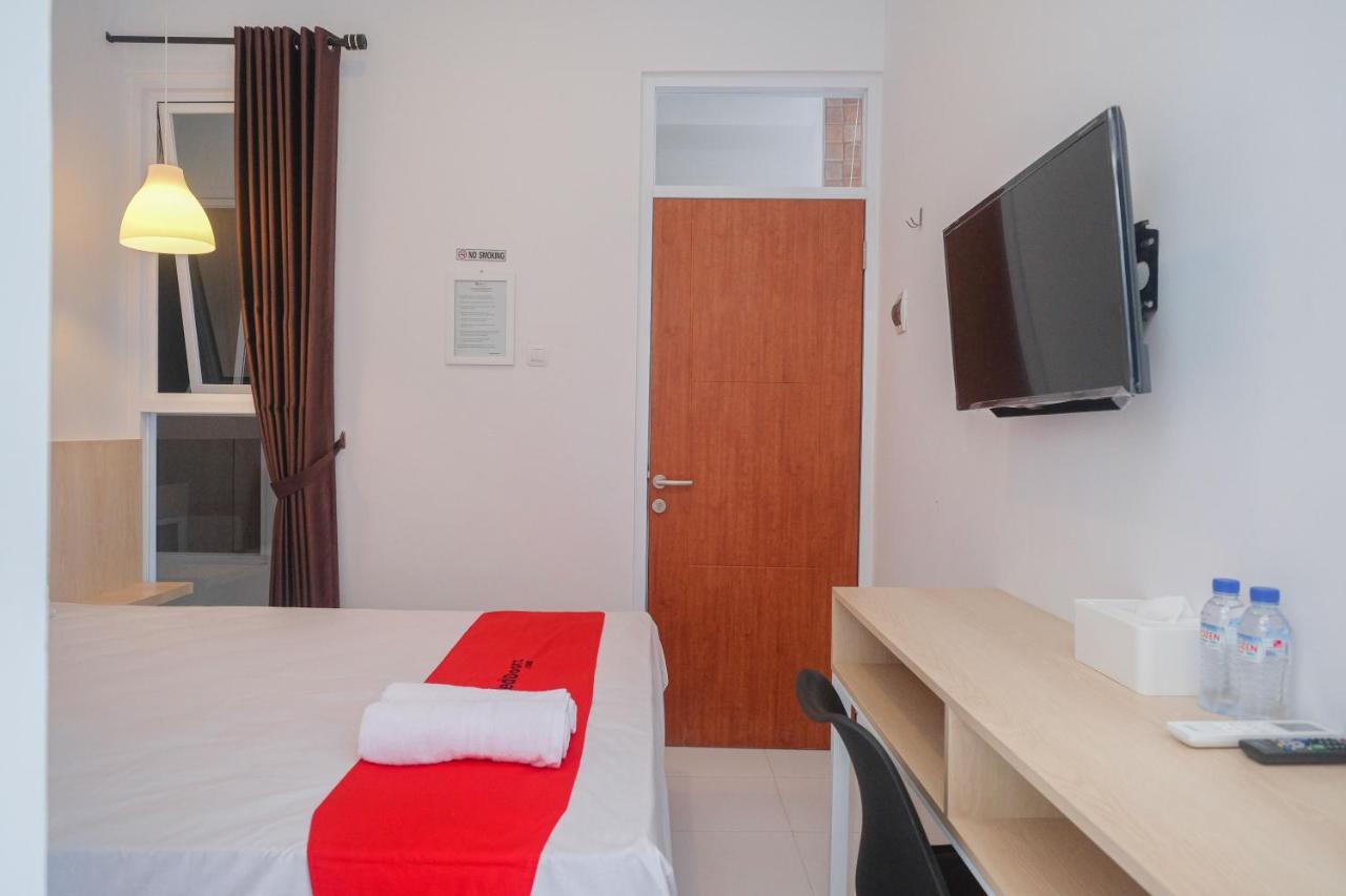 Reddoorz Syariah @ Tlogosari Semarang Hotel Alastuwo Bagian luar foto