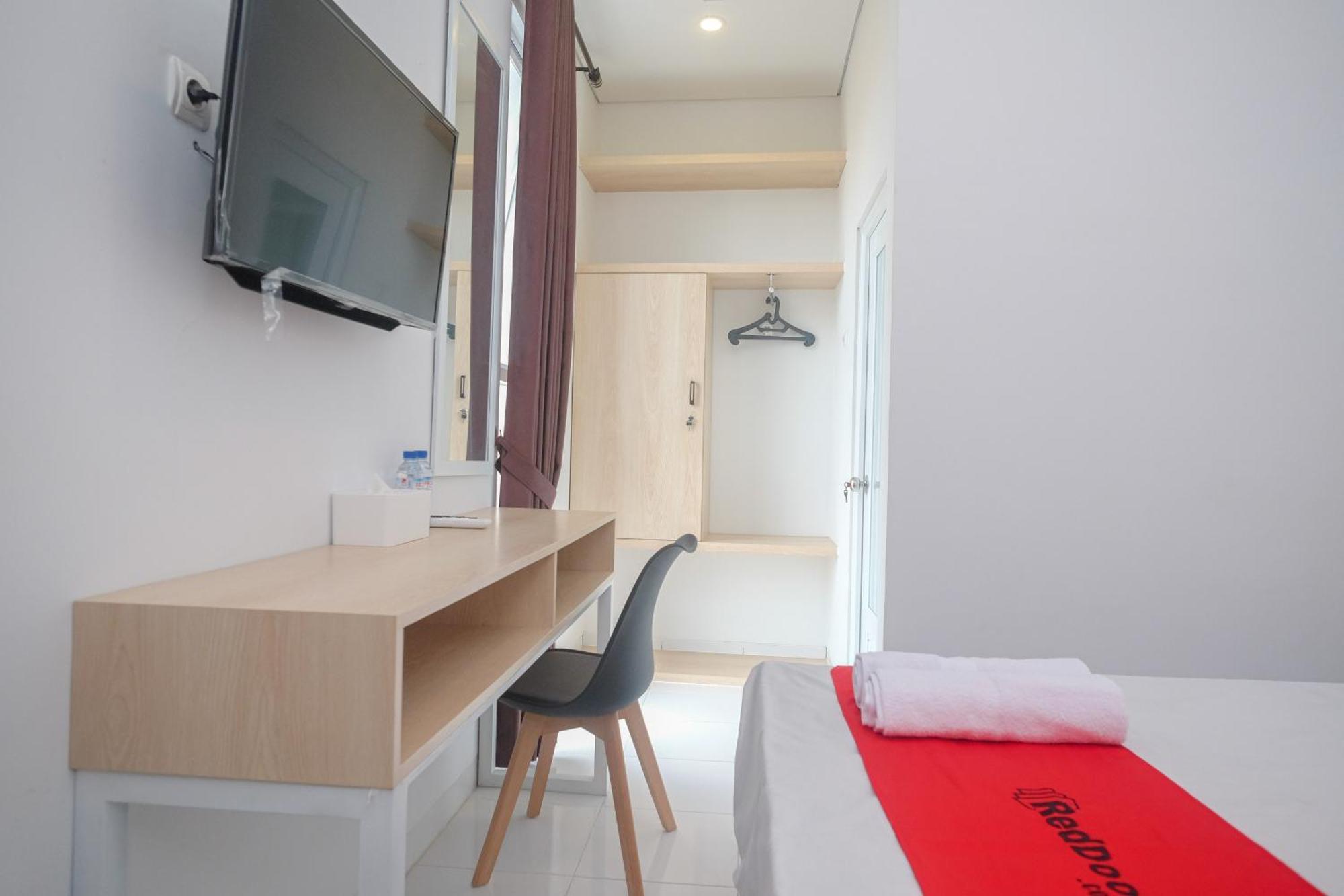 Reddoorz Syariah @ Tlogosari Semarang Hotel Alastuwo Bagian luar foto